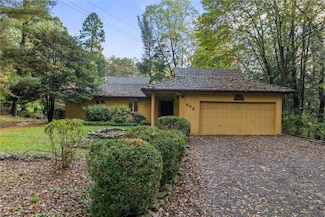 603 Edgewood Rd, Bradfordwoods, PA 15015