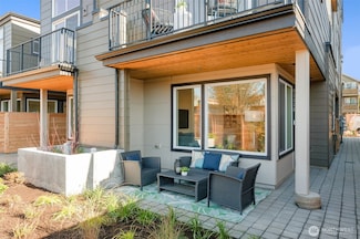 9211 Densmore Ave N, Seattle, WA 98103