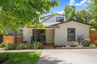 2707 E 14th St, Austin, TX 78702