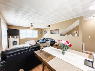 60 Sachem Dr Unit 60, Plainfield, CT 06374