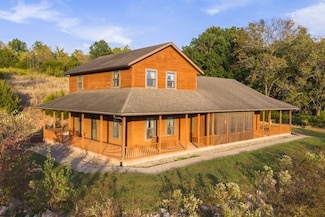 2145 Wildcat Hollow Rd, Nebo, IL 62355