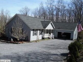 415 Airport Dr, Hot Springs, VA 24445