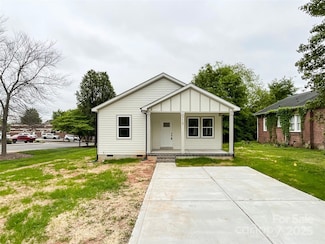 712 N Washington St, Shelby, NC 28150