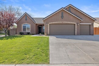 2319 W Tyler Ave, Visalia, CA 93291
