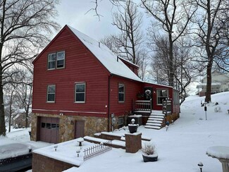 71 Morgan Hill Rd, Morgantown, WV 26508