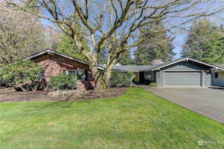 8454 SE 63rd St, Mercer Island, WA 98040