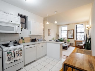 124 2nd Ave Unit 5-A, New York, NY 10003