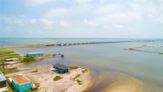 121 Knickerbocker St, Corpus Christi, TX 78418