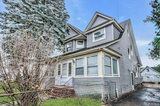 41 W Fulton Ave, Roosevelt, NY 11575