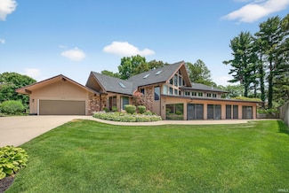 50650 Linden Grove Ln, Granger, IN 46530