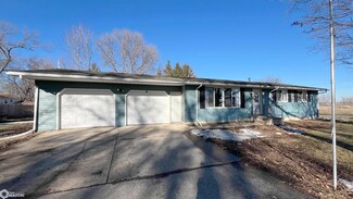 200 6th St, Kensett, IA 50448