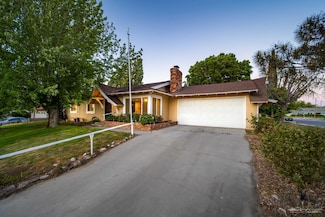 500 Oakwood St, Tehachapi, CA 93561