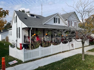 212 S Michigan St, La Paz, IN 46537