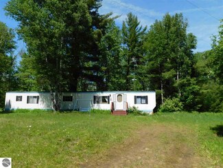 7136 Dyer Rd, Whittemore, MI 48770