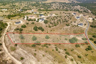 000 Bosque Trail, Highland Haven, TX 78654