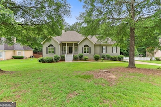 70 Indian Bluff Dr, Sharpsburg, GA 30277