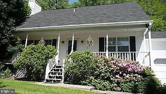 3726 13th St, Chesapeake Beach, MD 20732