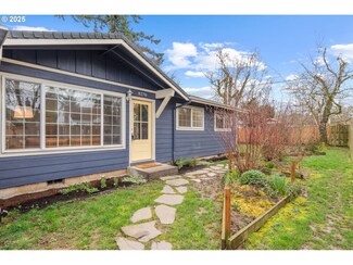 8270 N Washburne Ave, Portland, OR 97217