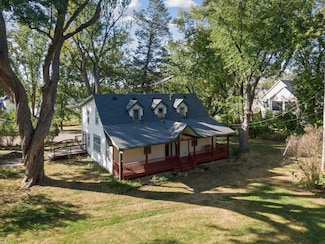25015 Smithtown Rd, Excelsior, MN 55331