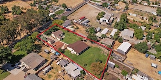 437 E Frisbee Ln, French Camp, CA 95231