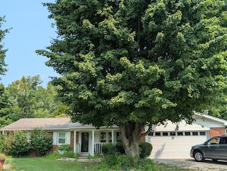 1680 Hurley Dr, North Vernon, IN 47265