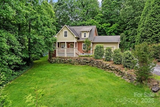 508 Fairway Dr, Hendersonville, NC 28739