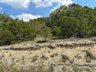 8601 Bronco Ln, Lago Vista, TX 78645