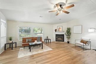 2518 Lovely Dr, Chandler, TX 75758