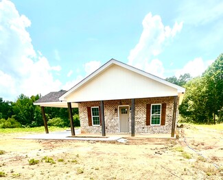 104 Bryant Ridge Ln, Mount Olive, MS 39119