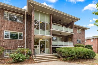 51 Jacqueline Rd Unit 7, Waltham, MA 02452