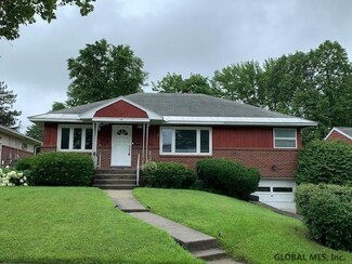 12 Marwood St, Albany, NY 12209