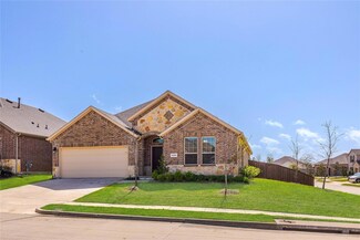 5325 Canfield Ln, Forney, TX 75126