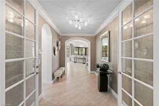 2733 Tiburon Blvd E Unit 102, Naples, FL 34109