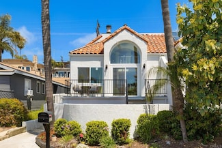 2127 Montgomery Ave, Cardiff By the Sea, CA 92007