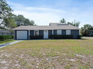 601 Blackstone Ave, Deltona, FL 32725