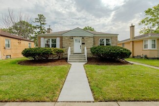 1019 Hull Ave, Westchester, IL 60154