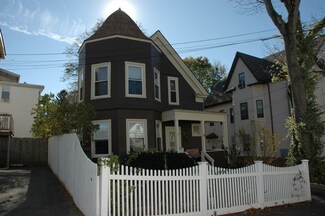 4 10th Ave, Haverhill, MA 01830