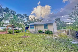 200 Spurlock Rd, Frostproof, FL 33843