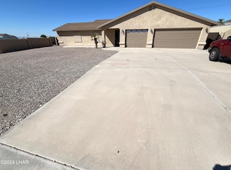 3275 Baysinger Dr, Lake Havasu City, AZ 86406