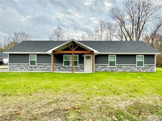 287 N Church St, Austin, IN 47102