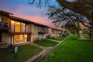 5620 Marina Dr Unit 31, Garland, TX 75043