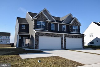 206 Ida Red Dr, Leesport, PA 19533