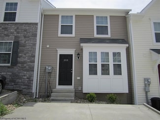 323 Falcon Run, Morgantown, WV 26508