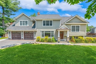 14 Harvard Ln, Hastings On Hudson, NY 10706