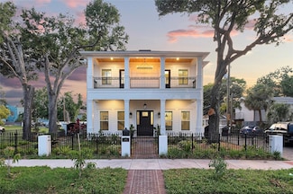 608 Grove St N, Saint Petersburg, FL 33701
