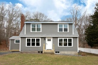 6 Seaview Rd, Sagamore Beach, MA 02562