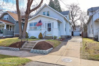1024 Palmer Ave, Schenectady, NY 12309
