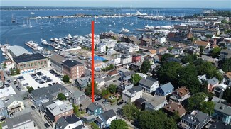 15 Milburn Ct, Newport, RI 02840