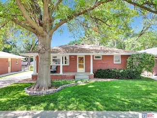 5231 S 50th St, Lincoln, NE 68516
