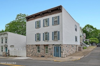 75-77 S 3rd St, Hudson, NY 12534